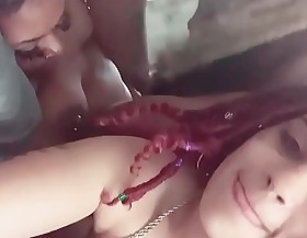 Daddy fucks my friend while i ride her face