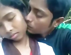 Desi Indian Girl Blowjob Her BF Outdoor