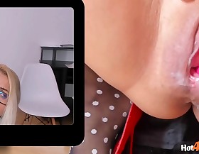Euro mummy slut with vibrator in pussy is squirting rivers at work online now on kate hot4cams com