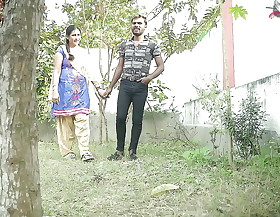 INDIAN DESI BOYFRIEND Hard-core FUCK WITH GIRLFRIEND IN THE PARK ( HINDI AUDIO )