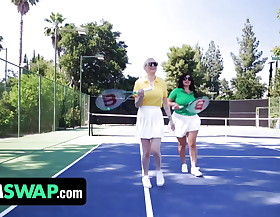 Tennis Game With Old bag Stepmoms Leads To Foursome Fuckfest Orgy - Kenzie Taylor & Mona Azar - MomSwap