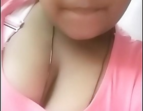 Desi girl p mpl boobs show in cam