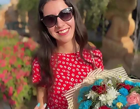 I gave flowers to a stranger and I hope that she will let me fuck her