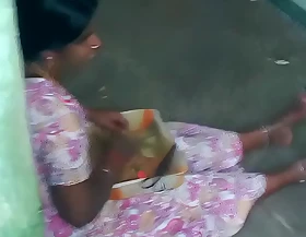 Sexy sexy Tamil aunty