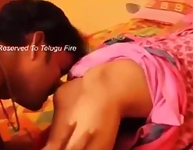 Ila cheyinchukovalani undha contact me telugu boy