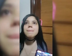 Mi NOVIA Me Me INTERRUMPE En Medio De Una Partida Para COGER. (video viral colombiana)