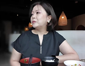 Shiho - Mature And Erotic Babe, Hungry Wife