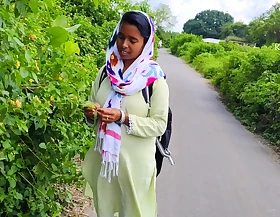 Desi college bhabhi hot boobs suking - unknown girl stops my bike, I all over will not hear of on my bike and all over will not hear of home and kiss will not hear of boobs.