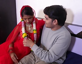 indian newly married clasp first time honeymoon sex video six pack musclear boy bhojpuri audio